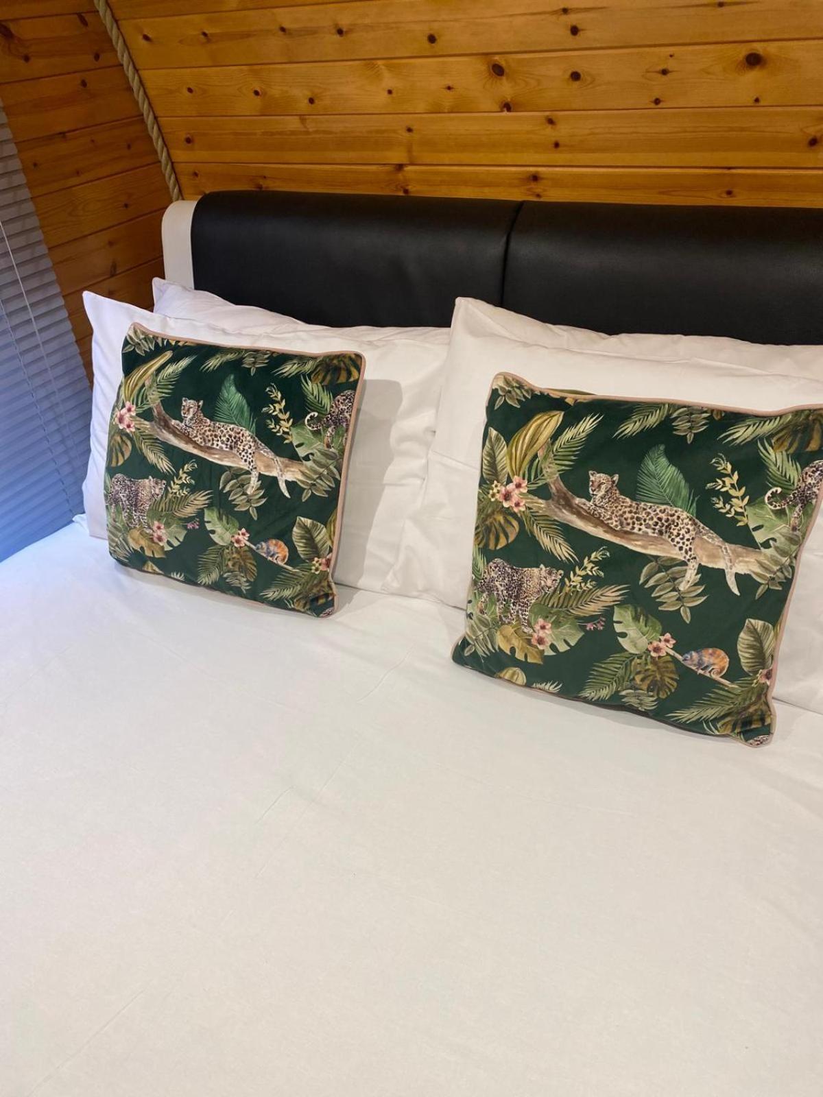 Crabmill Glamping Bewdley Hotel Buitenkant foto