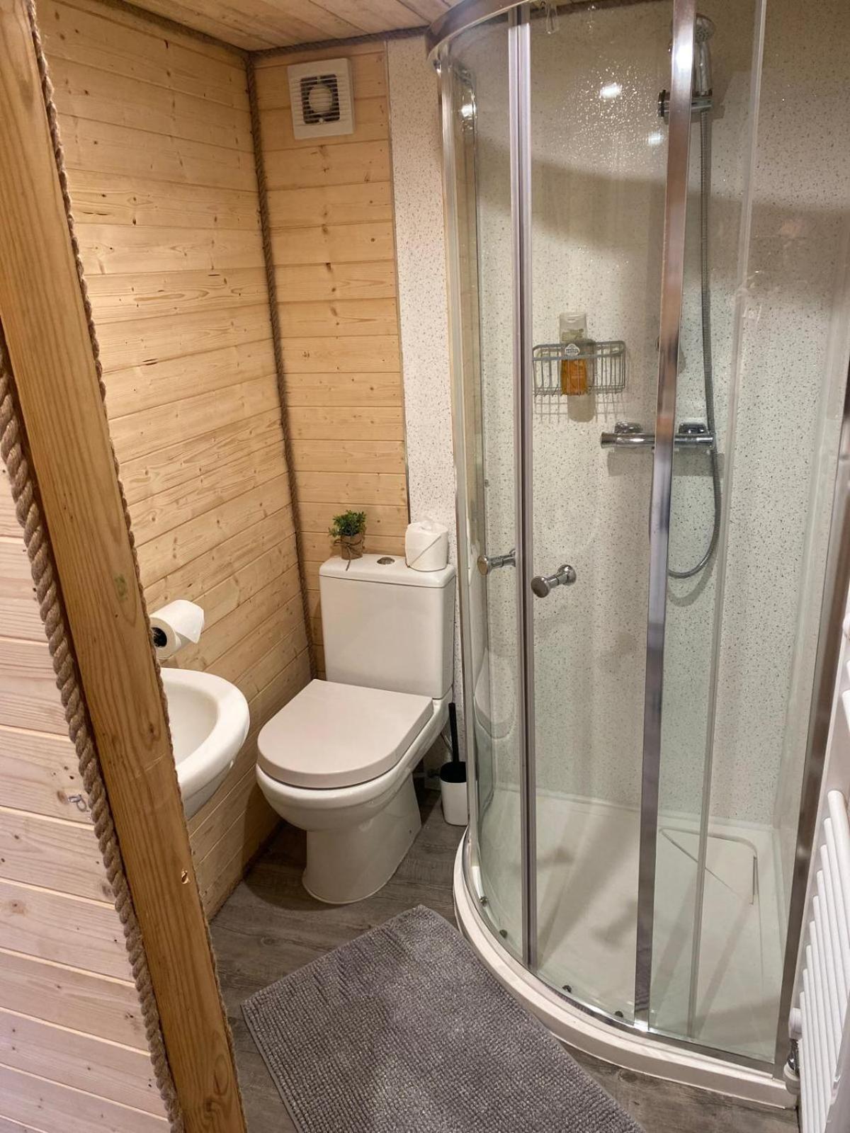 Crabmill Glamping Bewdley Hotel Buitenkant foto